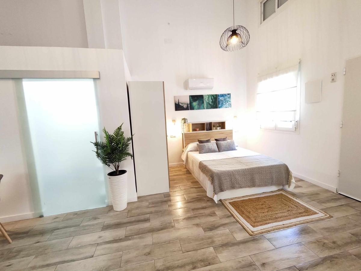 La Victoria Suites Малага Экстерьер фото