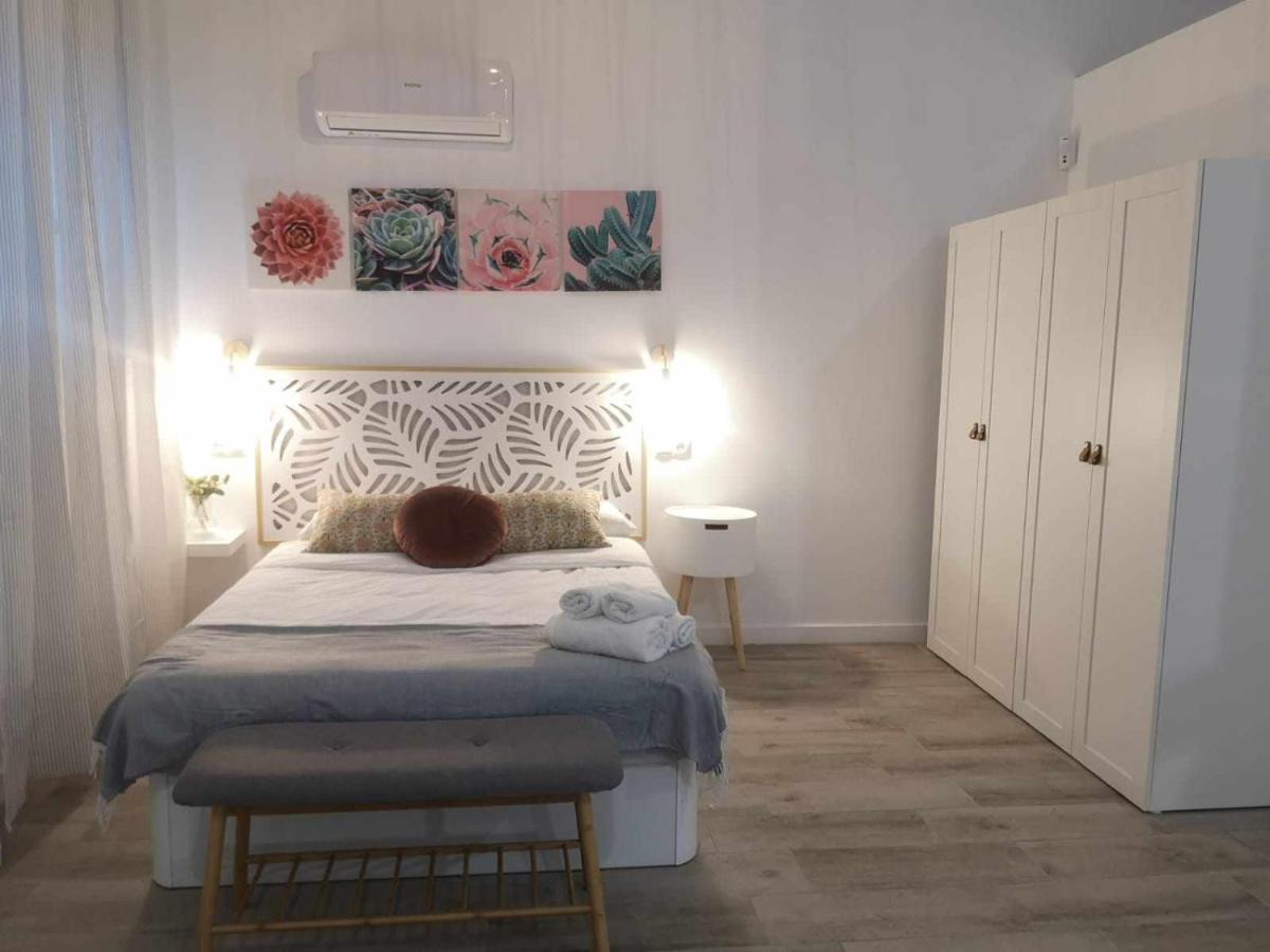La Victoria Suites Малага Экстерьер фото